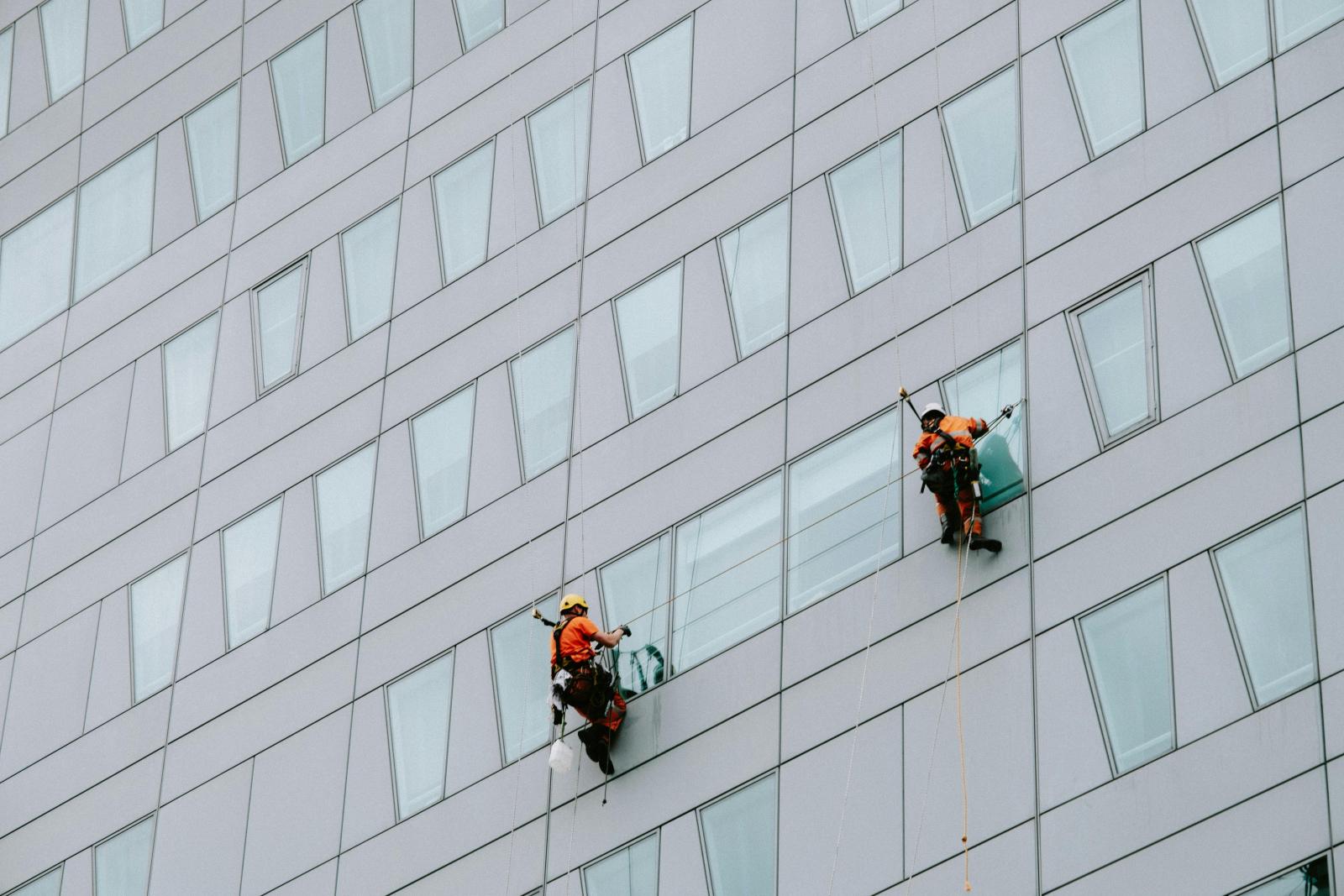 Rope Access Facade Cleaning for Main Beach Properties