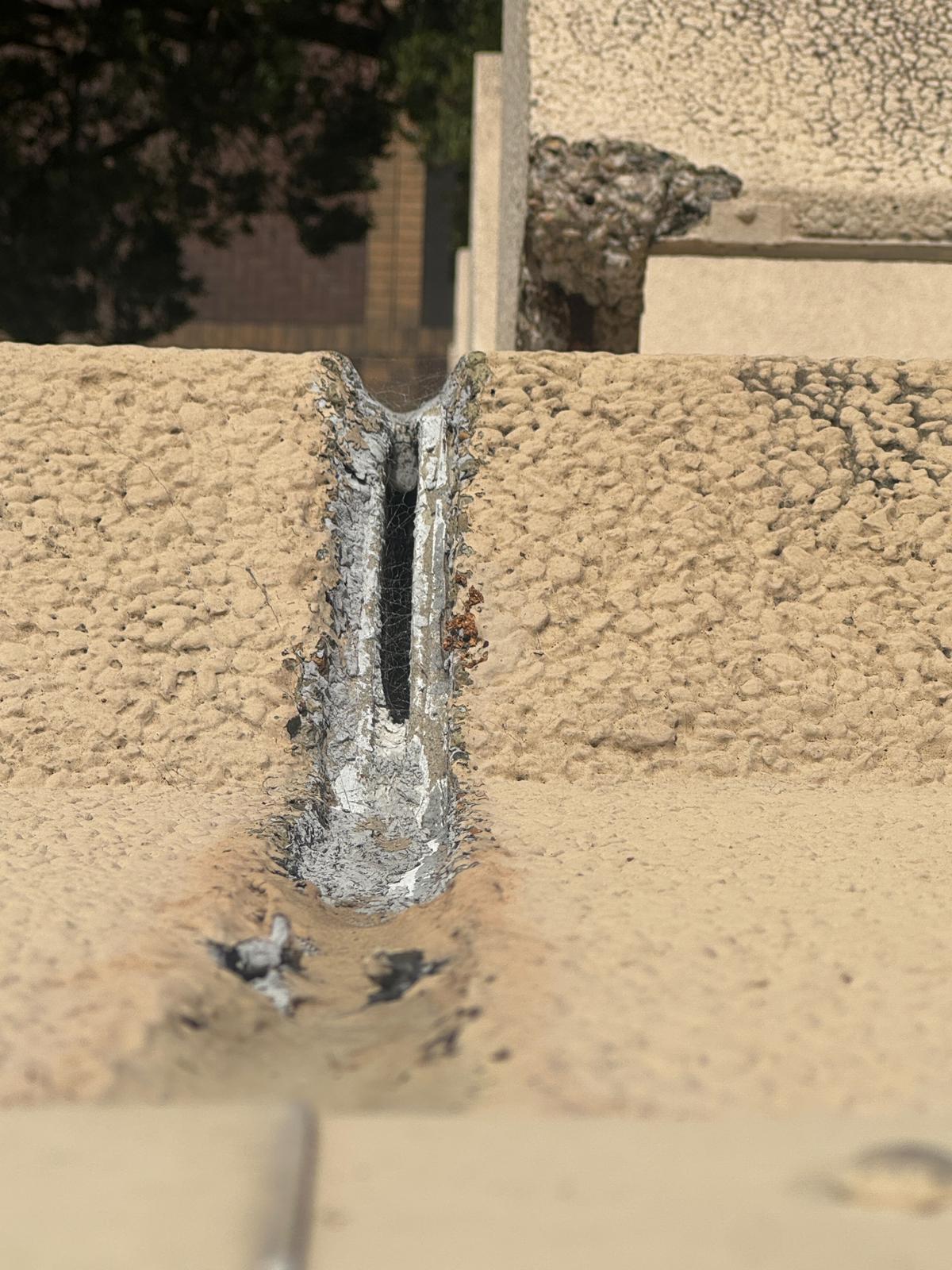 Caulking and sealing